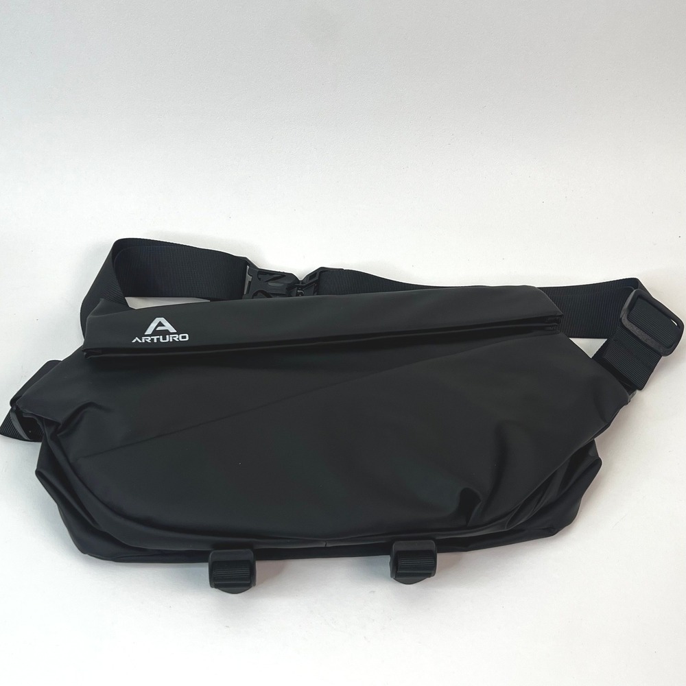 ARTURO Black Waterproof Messenger Sling Bag Unisex Fanny Pack‎